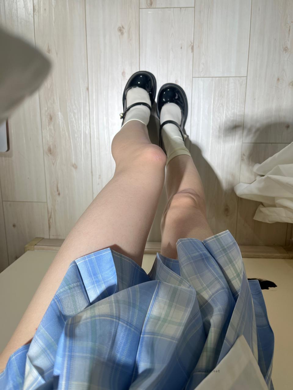 小甜酒子 – 给哥哥闻【13P】